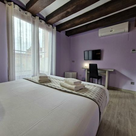 Feeling Home - Suites&Rooms León Kültér fotó